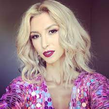 She is has more then 1,2m followers on instagram. Andreea Balan Https Www Instagram Com Andreeabalanoffic Facebook