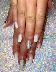 My natural nails with just the powder. All That Glitters On Twitter Pink And White Ombre Acrylic Nails With Crystal Clusters Using Tips Whiteandpinknails Ombre Ombrenails Acrylicnails French Frenchnails Frenchtip Frenchtips Frenchtipnails Crystalnailart Nudenails Coffin