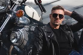 Founded by bill barton and patty perreira, barton perreira achieves innovation in the eyewear industry through impeccable craftsmanship and design without compromise. Pilotenbrillen Beliebteste Marken Fur Manner Pilotenbrillen