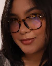 𝑀𝑎𝑟𝑖𝑙𝑦𝑛 𝑉𝑎𝑙𝑙𝑒