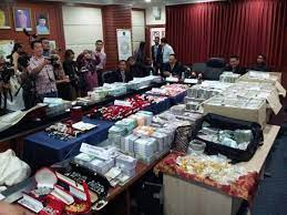 Ag tahir bin mohd talib. 200 Saksi Dijangka Beri Keterangan Kes Bekas Pengarah Jabatan Air Negeri Sabah