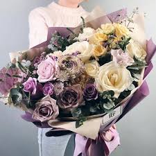 This makes ordering flowers online more than reasonable, especially when the order falls into the hands of a professional florist on the other end of how much does it cost to build an online flower store? Flowers Delivery In Petersburg Order Flowers Online Russiaflora