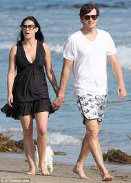 Love S Young Dream Demi Proves A Match For Ashton S Youthful Looks Daily Mail Online At 40, moore met ashton kutcher, a young actor and entrepreneur who was just 25 years old at the time. daily mail