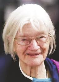 Maxine Cullen's Instagram, Twitter & Facebook