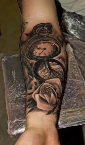 Tattoo Taschenuhr 31 Coole Designs Und Bedeutung Watch Tattoos Pocket Watch Tattoos Time Tattoos