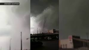 List of tornadoes and tornado outbreaks. Ajw K51phvi Hm