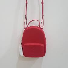 Berbagai tas miniso kini sudah ada baik di toko offline maupun online. Jual Tas Wanita Tas Branded Tas Ransel Wanita Tas Import Miniso Tas Selempang Jelly Silicone Water Cube Silicone Crossbody Bag Di Lapak Anggrek1177 Bukalapak