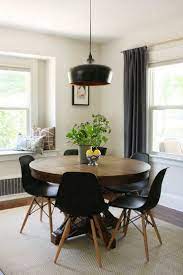 Hugedomains Com Circle Dining Table Round Dining Room Modern Dining Table