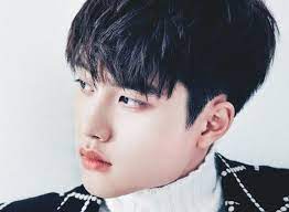Finde kampfanzüge, regenschutz, thermobekleidung und deine taktische edc bekleidung. Exo Member D O S Voice Trends In Korea During Military Enlistment Thanks To Kai S Instagram Post Allkpop