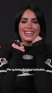 Sky Rojo Wendy Y Fermin