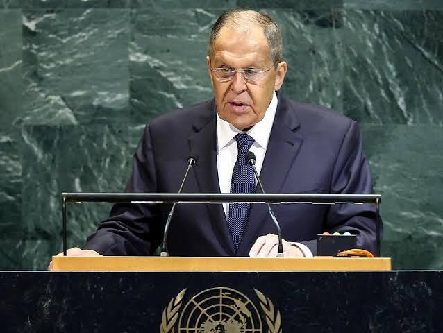 Diplomatie internationale, relations Est-Ouest et crise ukrainienne