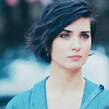 609 Me Gusta 10 Comentarios Tuba Buyukustun Arabs Fans Tubabuyukustun Arab En Instagram الصحفية اويا تكين صرحت Short Hair Styles Hair Beauty Hairstyle