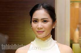 Respon menohok bunga zainal saat disebut lebih cocok nikah dengan dimas bunga zainal bongkar cara jitu bikin suami betah di rumah, fakta banyak digatelin cewek. Disebut Hanya Punya Teman Sedikit Bunga Zainal Beri Jawaban Menohok Tabloidbintang Com