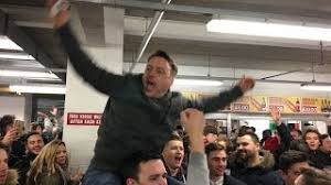 Surtout lorsque l'on va vous dire ce que vous pouvez gagner. Jean Michel Aulas On Va Tout Casser Chez Toi L Histoire Du Chant Qui Monte A L Om Le Parisien
