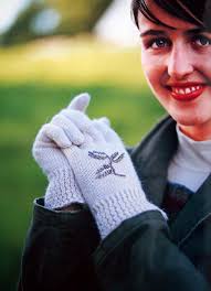 Handknit Holidays for Christmas, Hanukkah and Winter Solstice by Melanie  Falick Hardcover Knitting Pattern Book 2005