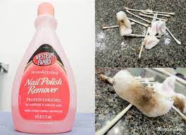 Once the iron is almost clean, move the iron on the green towel to remove the remaining residues. The Real Diy To Clean A Burnt Iron