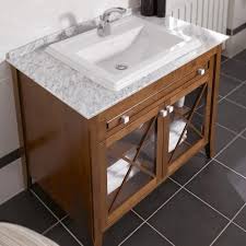 Laufen sonar waschtisch bodenstehend, 41x38x90cm, weiß günstig online kaufen. Villeroy Boch Hommage Waschtischunterschrank Mit Waschtisch 2 Turen Und 1 Auszug Korpus Nussbaum Front Nussbaum Weiss Mit Ceramicplus Griff Weiss 897963r1 Waschtischunterschrank Badezimmereinrichtung Badezimmer Innenausstattung
