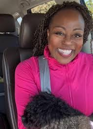 Ayesha Arnold's Instagram, Twitter & Facebook