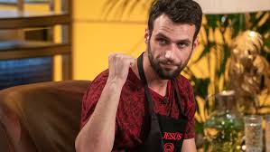 Volver a ver estos sucesos en pantalla desató la furia de la exintegrante de «masterchef chile», alejandra orellana. Masterchef Celebrity 5 Jesus Castro Tercer Expulsado