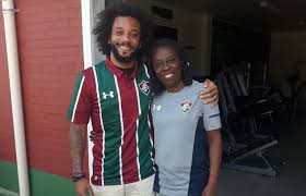Abriga a montadora de ônibus ciferal marcopolo 2; De Ferias Marcelo Visita Xerem E Veste A Camisa Do Fluminense Jovem Pan