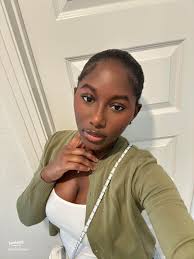 Effortless Elegance with NicolePonyXO's Signature Slick Back Ponytail