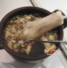 Sajikan sup sumsum dengan jeruk nipis dan sambal cabai rawit. Sop Sumsum Sapi Warjok Asli S Photo In Thamrin Jakarta Openrice Indonesia