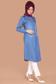 Yeni Urun Robasi Islemeli Kot Tunik Acik Kot Urun Kodu Mz9226 89 90 Tl Basortusu Modasi Moda Stilleri Kiyafet