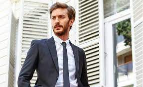 Sen çal kapımı otelin müdürü deniz hanım kimdir? Sen Cal Kapimi Deniz Kimdir Sarp Can Koroglu Kim