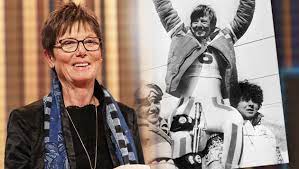 Born in kleinarl, salzburg, she was the most successful female alpine ski racer during the 1970s. Olympia In Lake Placid Moser Proll Mit Einem Lacheln Zu Olympia Gold Krone At