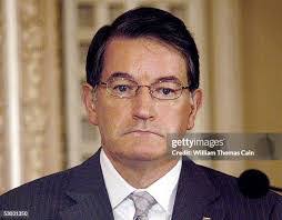 Lily Devine's Instagram, Twitter & Facebook