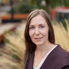 Mindfulness (HBR Emotional Intelligence Series): Review, Harvard Business,  Goleman, Daniel, Langer, Ellen, David, Susan, Congleton, Christina:  9781633693197: Amazon.com: Books