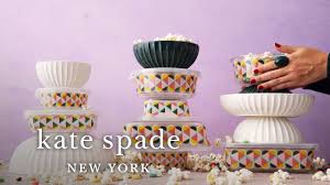 Ben je helemaal hierheen gescrold om over kate spade kitchen te lezen? Kitchen Essentials For Your New Home Make Yourself A Home Kate Spade New York Youtube