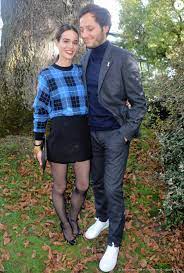 Ces dernières années, vianney a eu une belle histoire d'amour avec la musicienne catherine robert. Vianney Celebre Un Tres Joli Succes Avec Sa Belle Fille Le Diaporama Purepeople