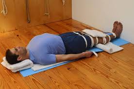 Supta Tadasana Iyengar Yoga Yoga For Knees Yoga Props