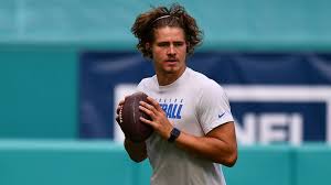 Suuren kysynnän vuoksi ensimmäinen myymälä avattiin malminkartanoon vuonna 2010. Chargers Justin Herbert Got A Haircut Going From Flowing Locks To A Near Buzz Cut Sporting News