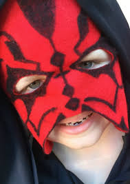 Maîtrise la force avec ce déguisement star wars à l'effigie de ton personnage préféré ! Diy Star Wars Darth Maul Costume Mom Endeavors