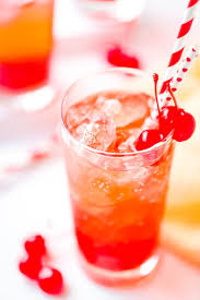 Everyone Loves This Shirley Temple Drink Recipe When You Serve It At Parties It S A De Shirley Temple Drink Summer Drinks Alcohol Recipes Easy Holiday Recipes