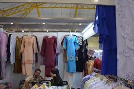 Cara buat pola baju kurung pahang moden. Baju Kurung Wikipedia Bahasa Melayu Ensiklopedia Bebas