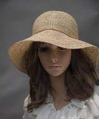 Ce Chapeau A La Main Est Elegante Et Adorable Jai Il Crochete Avec Du Fil De Raphia Roya Le Fil Est 1 Vendu Da Raffia Hat Crochet Hats Crochet Knit Hat