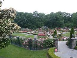 Featuring more than a million plants on 250 acres, the botanical garden is a place for study and research as well as enchantment and exploration. New York Botanical Garden Wikipedia