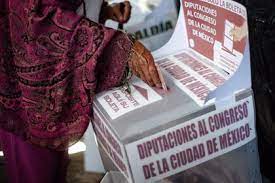 México llevará a cabo elecciones intermedias este domingo 6 de junio de 2021, donde más de 93 millones de mexicanos, inscritos en el padrón electoral, podrán emitir su voto. Mexico Inicia El Cierre De Las Urnas De Las Elecciones Mas Masivas De Su Historia