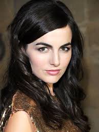 Go Bold Thick Eyebrows Are A Trend That S Here To Stay Newyeartips Hair Pale Skin Espresso Hair Color Black Hair Pale Skin