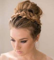 Resultado De Imagen Para Peinados De Fiesta Bun Hairstyles Braided Bun Hairstyles Bridesmaid Hair