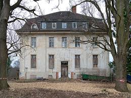 Es liegt an ihnen diese umzusetzen, oder dieses wundervolle haus so zu bewohnen wie es ist. Die Villa Der Grafin Von Schwicheldt Ein Fruhwerk Von Paul Ludwig Troost In Schwerin