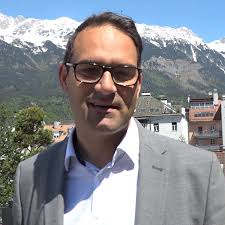 Am Sonntag ist Europawahl 🗳 Wirtschaftskammer-Vizepräsidentin Barbara  Thaler 👩🏻‍ ist die einzige Tiroler 🏔 Kandidatin, die eine Chance hat,  ins EU-Parlament 🇪🇺 gewählt zu werden. Geben wir Tirol eine ...