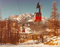 If you are traveling to funivia faloria and need a hotel, there are several funivia faloria hotels where you can stay. Geschichte Faloria