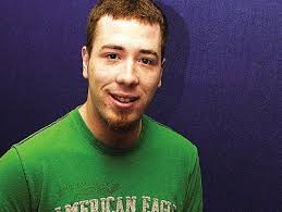 PIN TALES: Fashion flows with Asbaty's game