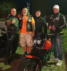 Официальный сайт мотоклуба free brothers в саратове. Polizeiaufgebot Flankiert Treffen Der Brothers Mc Rocker Blog Und News