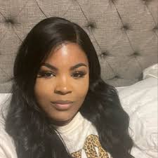 I went to a party if someone who has a giant home, I walked thro7gh the  house admiring it and told her ill be back 🤣 I'm always fascinated with  big homes