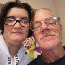 Is there somebody in town that does wedding cake?